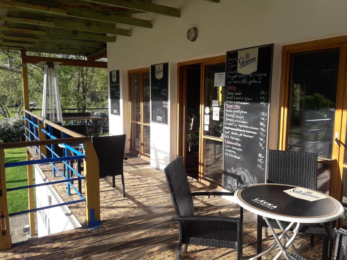 Lavka Park Skochovice Hotell Vrané nad Vltavou Exteriör bild