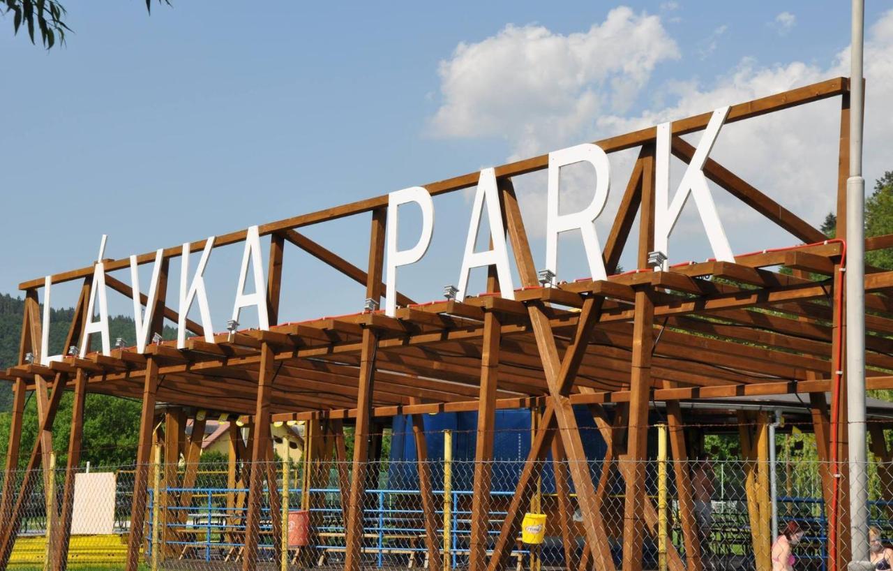 Lavka Park Skochovice Hotell Vrané nad Vltavou Exteriör bild