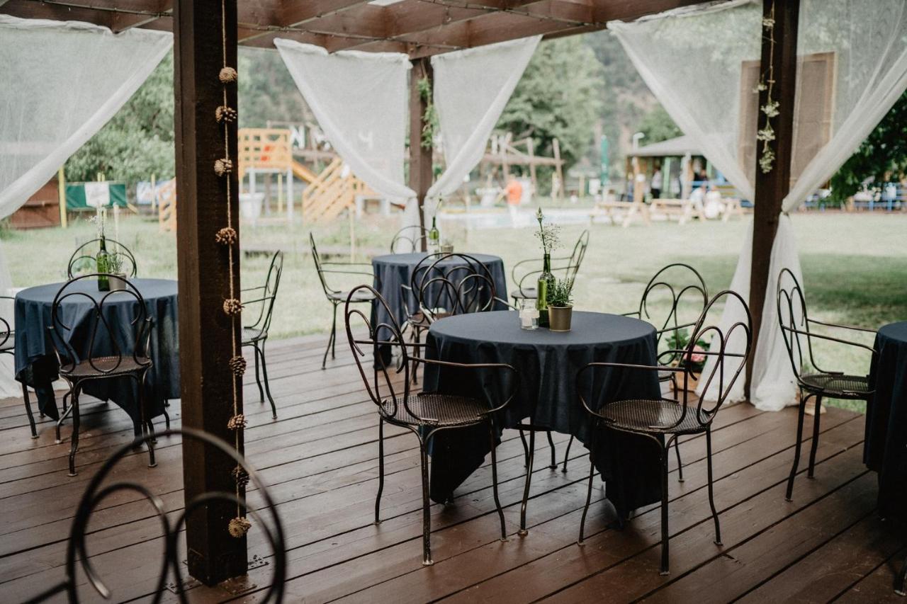 Lavka Park Skochovice Hotell Vrané nad Vltavou Exteriör bild