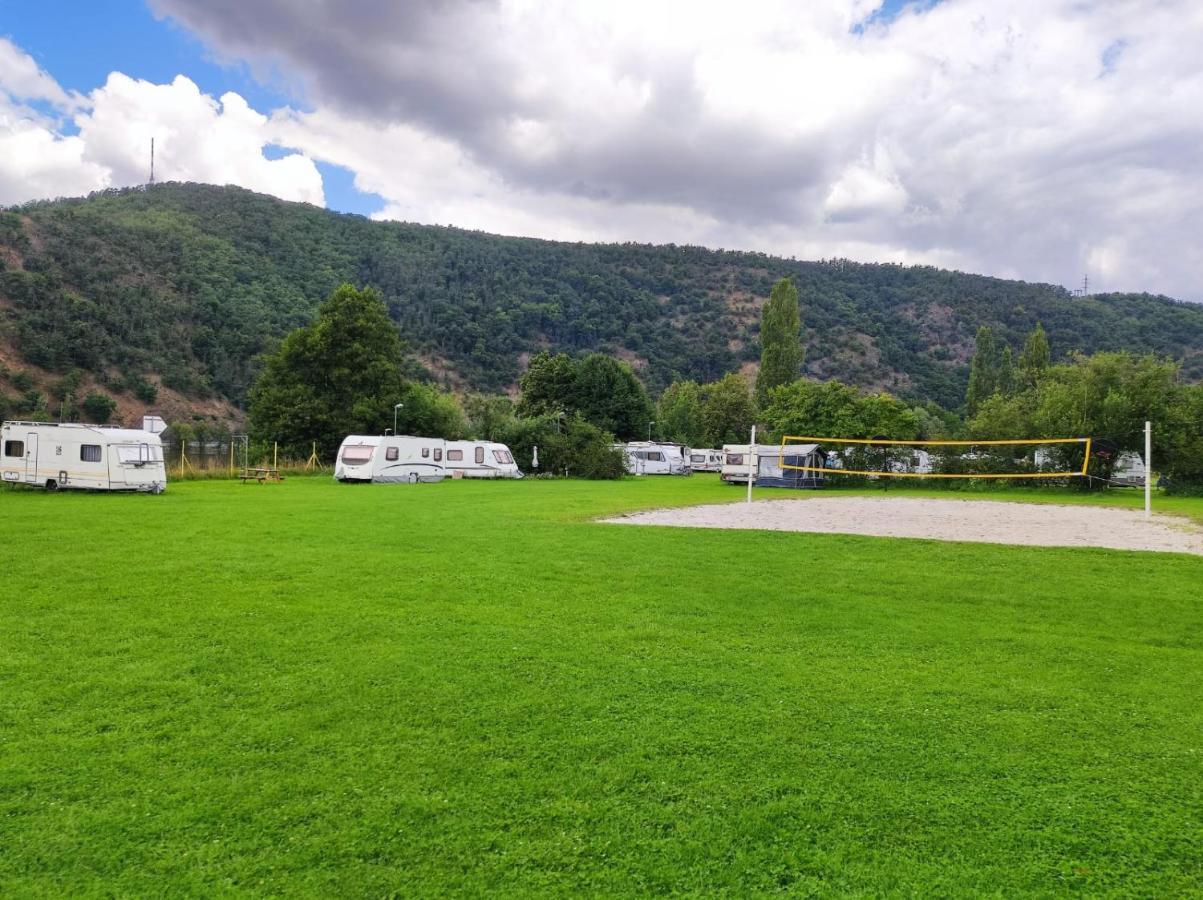 Lavka Park Skochovice Hotell Vrané nad Vltavou Exteriör bild